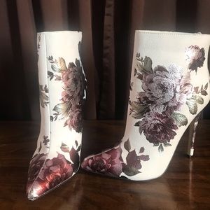 BNIB floral booties